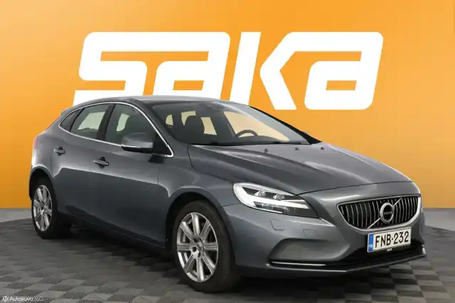 Harmaa Viistoperä, Volvo V40 – FNB-232