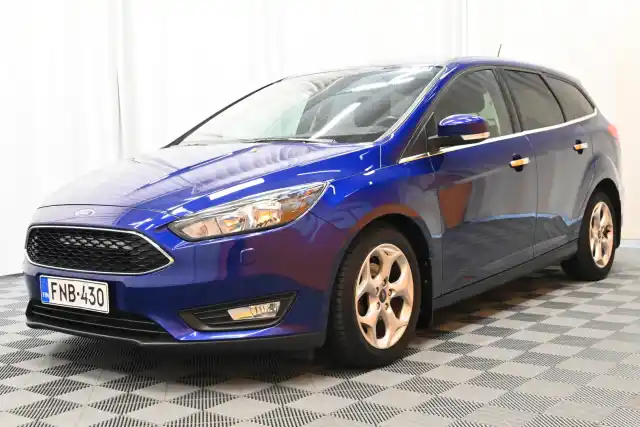 Sininen Farmari, Ford Focus – FNB-430