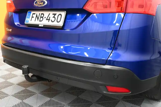 Sininen Farmari, Ford Focus – FNB-430