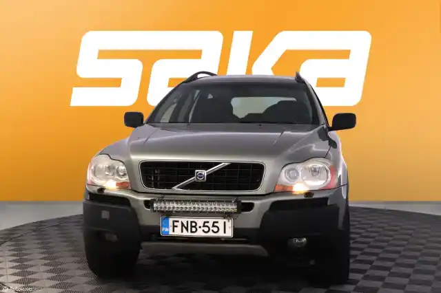 Vihreä Farmari, Volvo XC90 – FNB-551