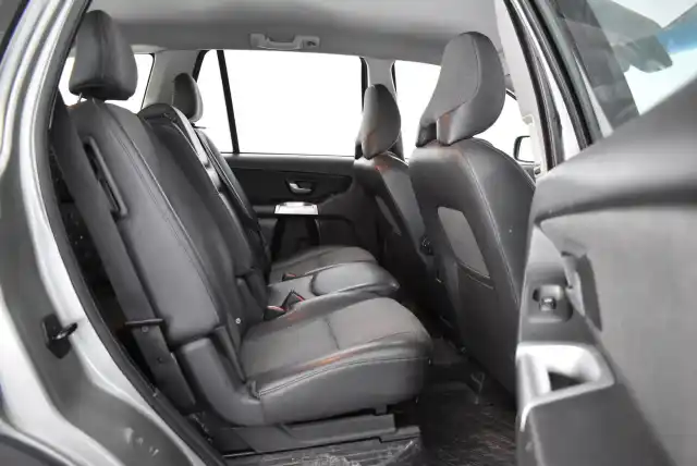 Vihreä Farmari, Volvo XC90 – FNB-551