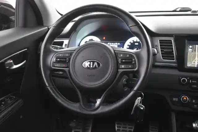 Ruskea Viistoperä, Kia Niro – FNC-239