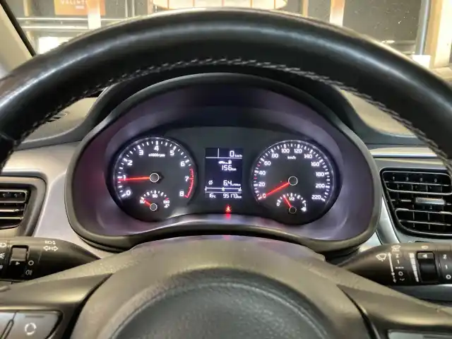 Valkoinen Viistoperä, Kia Rio – FNC-366