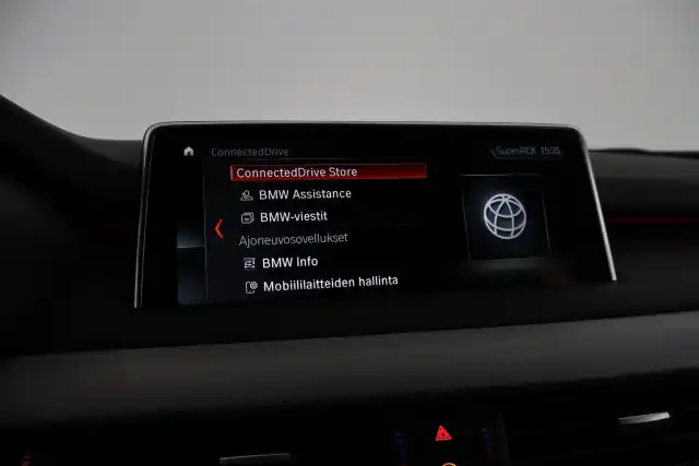 Musta Maastoauto, BMW X5 – FNE-301