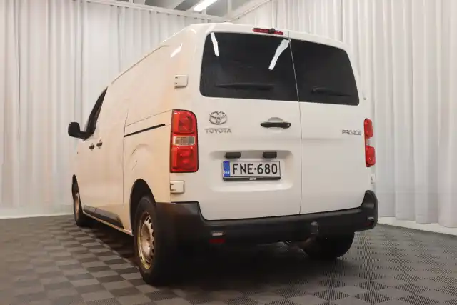 Valkoinen Pakettiauto, Toyota Proace – FNE-680