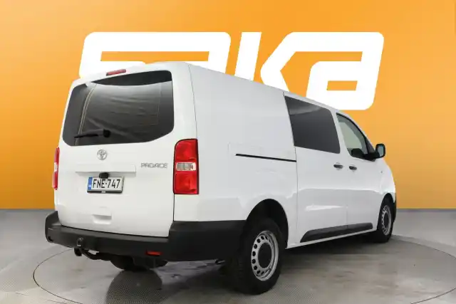 Valkoinen Pakettiauto, Toyota Proace – FNE-747