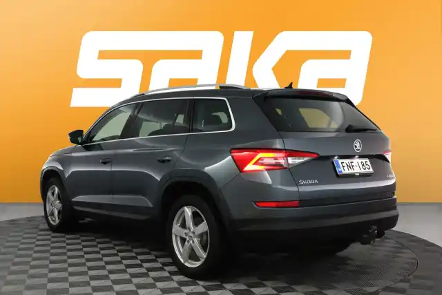 Harmaa Maastoauto, Skoda Kodiaq – FNF-185