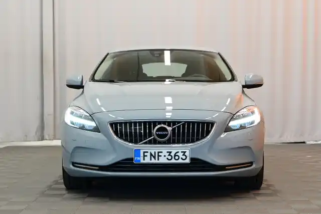 Sininen Viistoperä, Volvo V40 – FNF-363