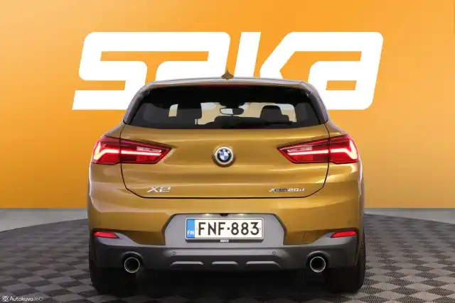 Keltainen Maastoauto, BMW X2 – FNF-883