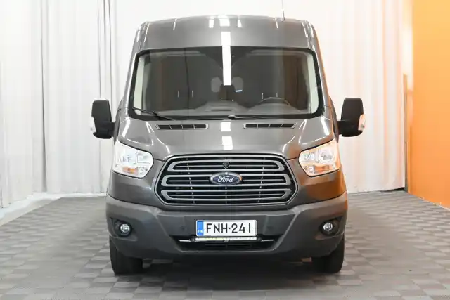 Harmaa Matkailuauto, Ford Transit – FNH-241