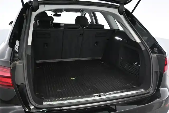 Musta Farmari, Audi A4 Allroad – FNH-489