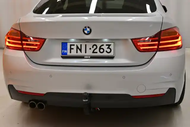 Hopea Sedan, BMW 420 – FNI-263