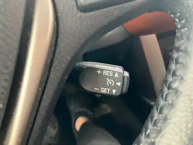 Punainen Tila-auto, Toyota RAV4 – FNI-312