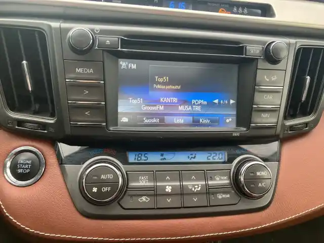 Punainen Tila-auto, Toyota RAV4 – FNI-312