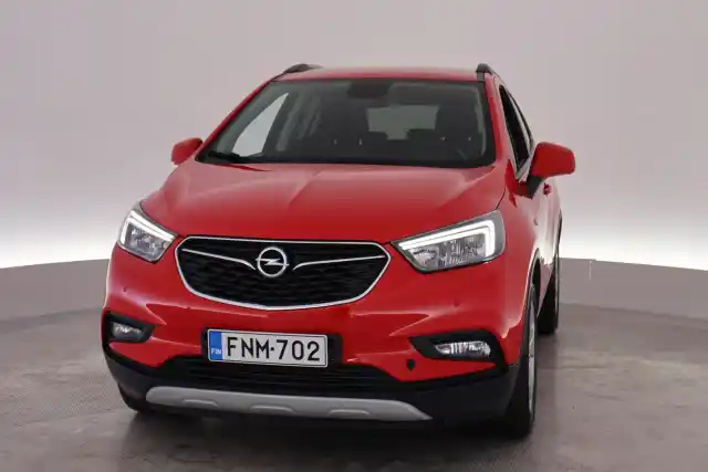 Punainen Maastoauto, Opel Mokka – FNM-702