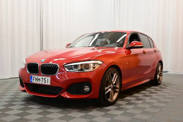 Punainen Viistoperä, BMW 118 – FNM-751