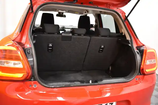 Punainen Viistoperä, Suzuki Swift – FNN-763