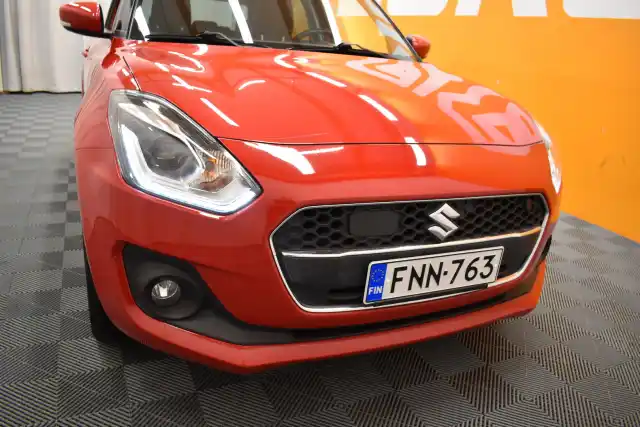 Punainen Viistoperä, Suzuki Swift – FNN-763