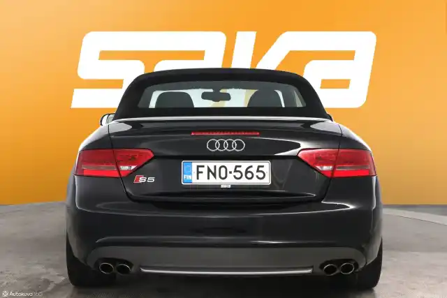 Musta Avoauto, Audi S5 – FNO-565