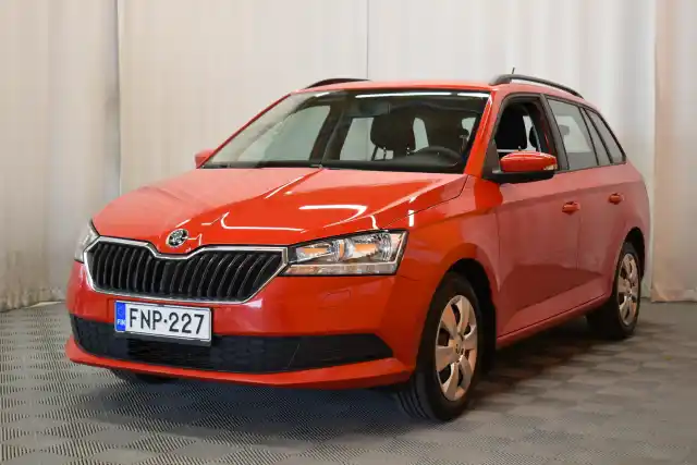 Punainen Farmari, Skoda Fabia – FNP-227