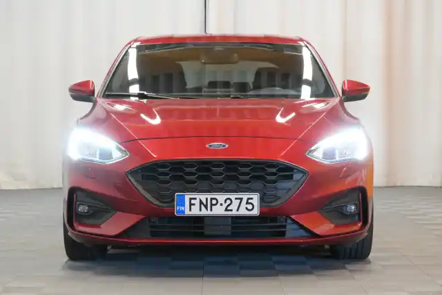 Punainen Viistoperä, Ford Focus – FNP-275