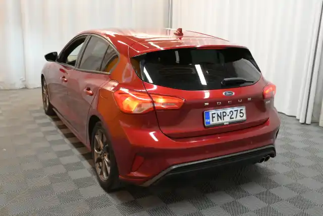 Punainen Viistoperä, Ford Focus – FNP-275