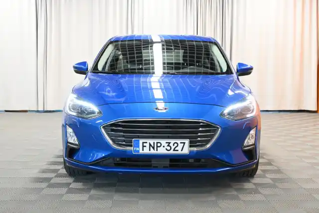 Sininen Viistoperä, Ford Focus – FNP-327