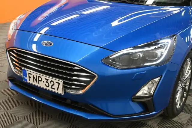 Sininen Viistoperä, Ford Focus – FNP-327