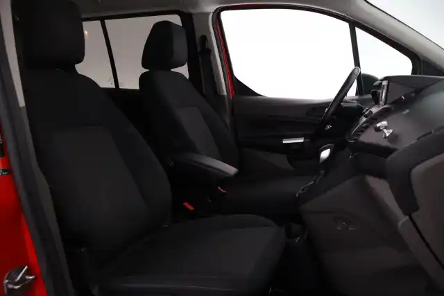 Punainen Tila-auto, Ford Grand Tourneo Connect – FNP-338