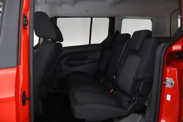 Punainen Tila-auto, Ford Grand Tourneo Connect – FNP-338