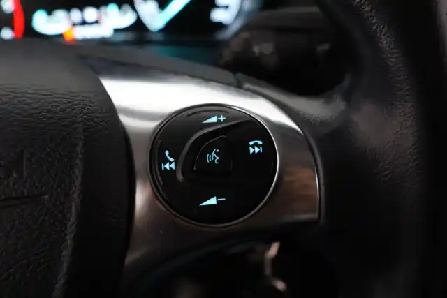 Punainen Tila-auto, Ford Grand Tourneo Connect – FNP-338