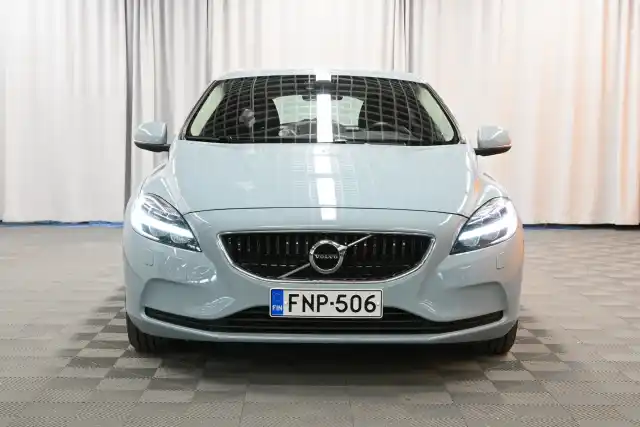 Sininen Viistoperä, Volvo V40 – FNP-506