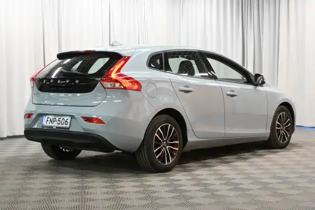 Sininen Viistoperä, Volvo V40 – FNP-506