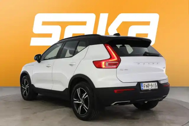 Valkoinen Maastoauto, Volvo XC40 – FNP-915