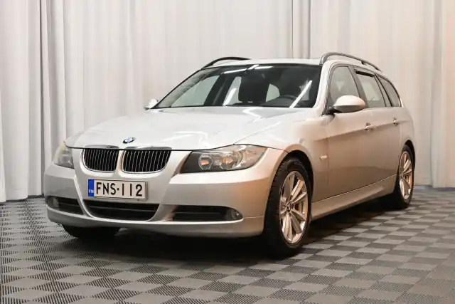 Hopea Farmari, BMW 325 – FNS-112