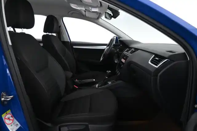Sininen Farmari, Skoda Octavia – FNS-529