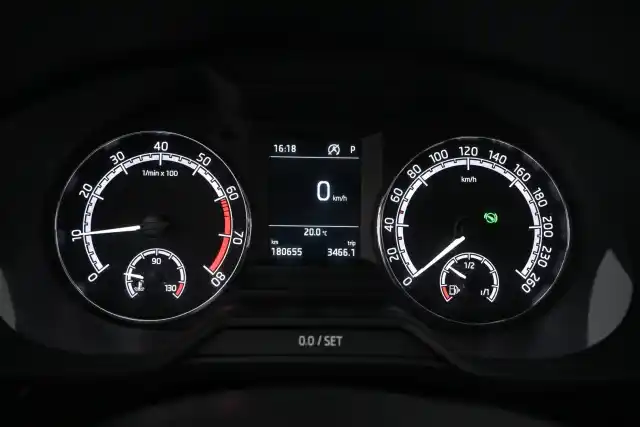Sininen Farmari, Skoda Octavia – FNS-529