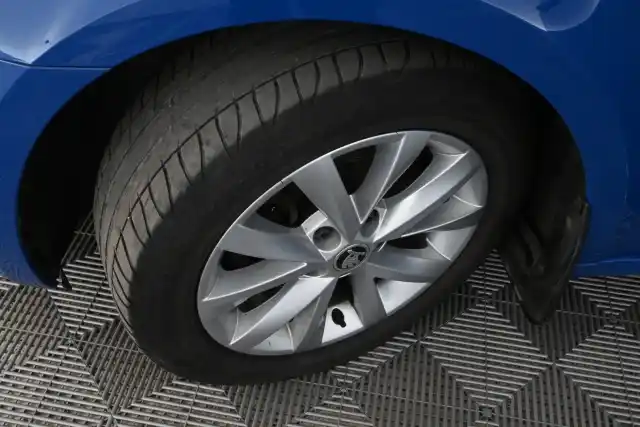 Sininen Farmari, Skoda Octavia – FNS-529