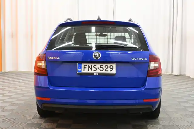 Sininen Farmari, Skoda Octavia – FNS-529