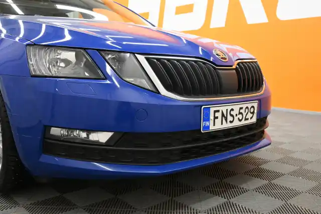 Sininen Farmari, Skoda Octavia – FNS-529