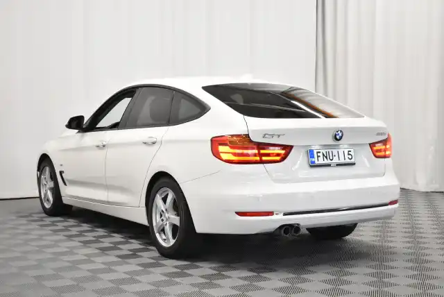 Valkoinen Sedan, BMW 320 Gran Turismo – FNU-115