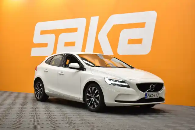 Valkoinen Viistoperä, Volvo V40 – FNX-717