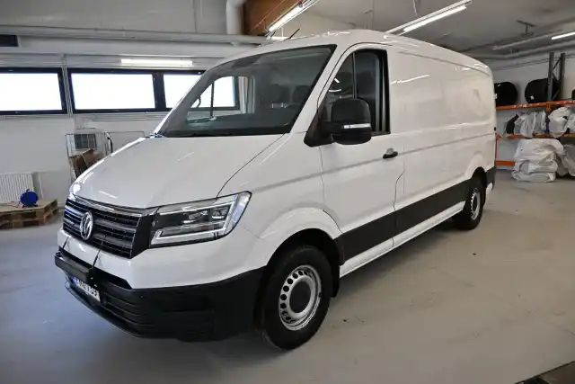 Valkoinen Pakettiauto, Volkswagen Crafter – FNX-739