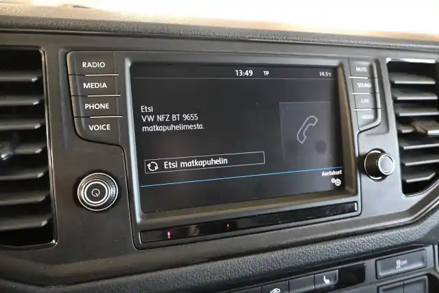 Valkoinen Pakettiauto, Volkswagen Crafter – FNX-739