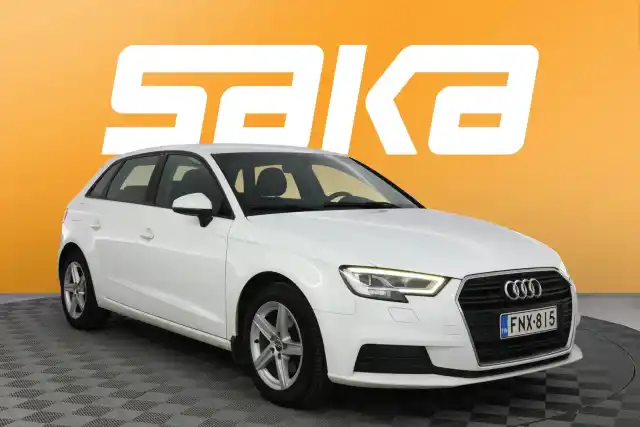 Valkoinen Viistoperä, Audi A3 – FNX-815