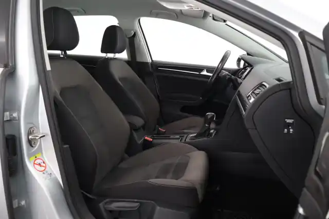 Hopea Viistoperä, Volkswagen Golf – FNY-372