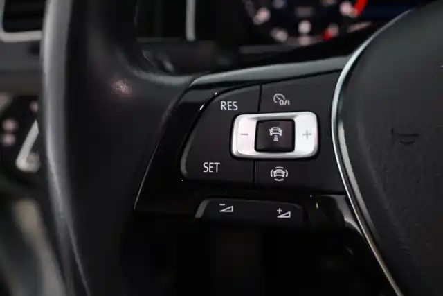 Hopea Viistoperä, Volkswagen Golf – FNY-372