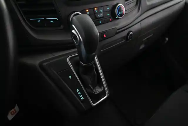 Valkoinen Pakettiauto, Ford Transit Custom – FNY-523