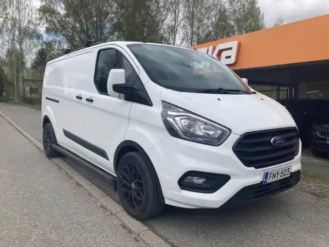 Valkoinen Pakettiauto, Ford Transit Custom – FNY-523