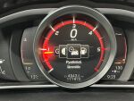 Musta Viistoperä, Volvo V40 Cross Country – FNZ-260, kuva 9